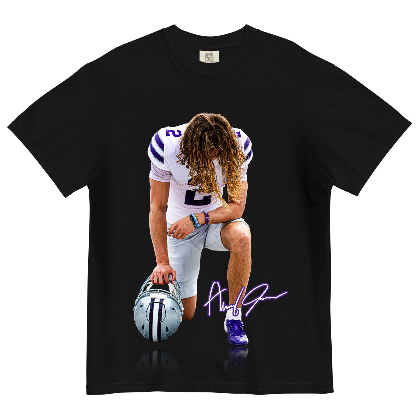 Avery Signature Kneel T-Shirt