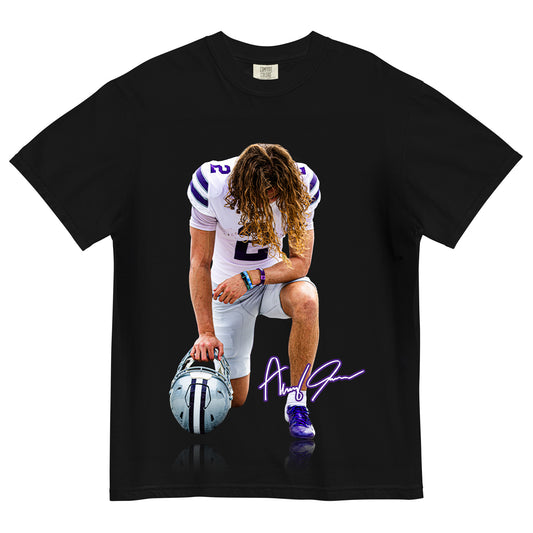 Avery Signature Kneel T-Shirt